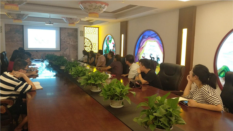 第25届自贡灯会筹备工作领导小组一行莅临腾达。